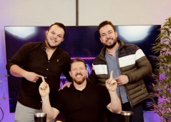 Matheus & Lorenzo marcam presença no Cola Mais Podcast em um bate-papo recheado de histórias, bastidores e muita música boa