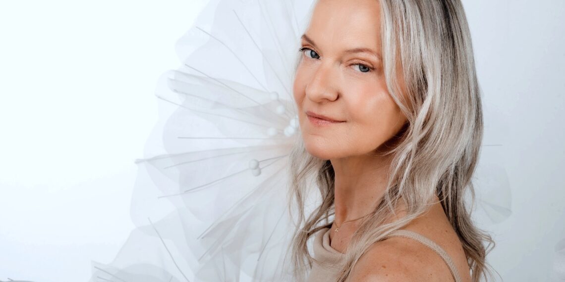 Miriam Stephan une synthpop e house music em novo single “Like the Sun”