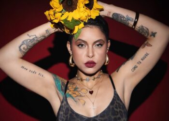 Kell Smith lança o álbum-visual ao vivo “Latino-Americana”, um manifesto em forma de música