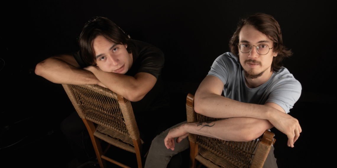 “Sapato Velho” ganha nova vida e leva duo brasileiro ao Grammy Latino