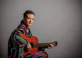 Thaïs Morell apresenta show do álbum “Quatro Cantos” com participação especial de Renata Rosa no Sesc Tijuca