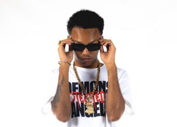 MC Erik anuncia o lançamento de “Qual Seu Desejo?” com JayA Luuck e MC KZS como prévia do álbum “7 Chaves”