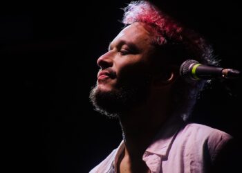 Felipe Roseno lança nova faixa “Leve o Som”