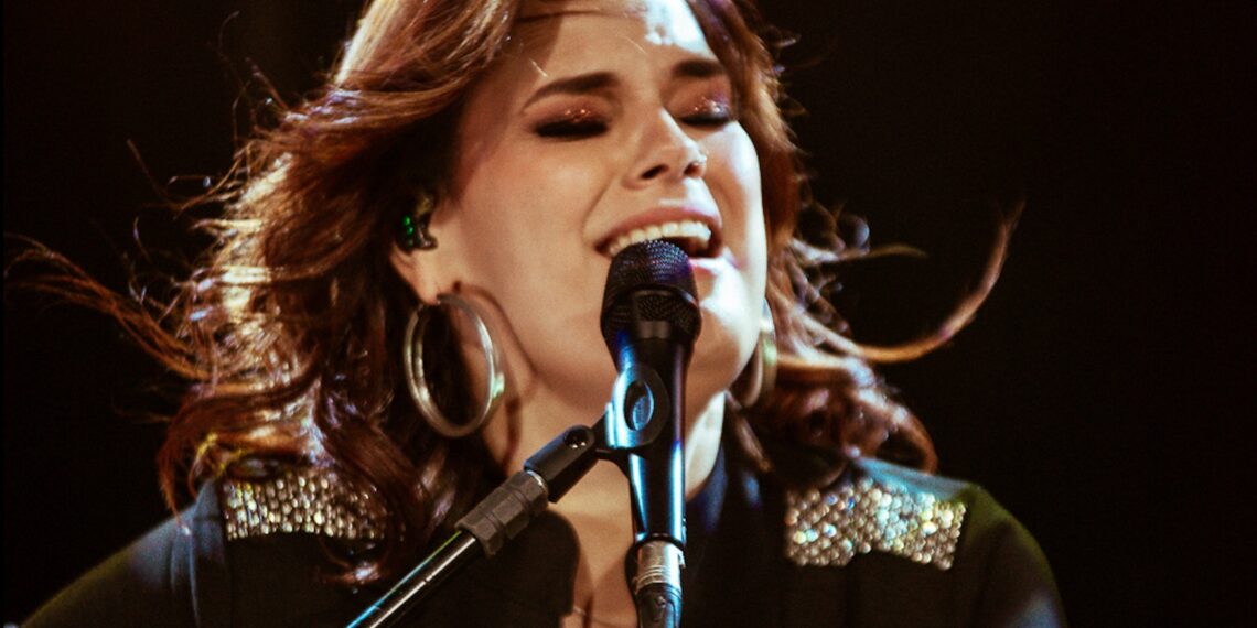 Daniela Firme lança single autoral “A Vida É Agora” com produção de Dudu Marote