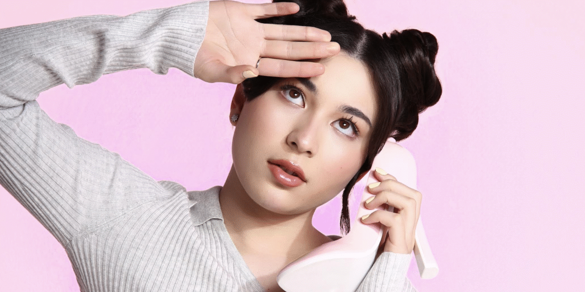 Música nova: Ayumi estreia no cenário musical com o single “Loucura Minha”