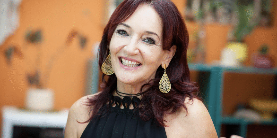 Regina Dias lança ReVistos, álbum que revisita clássicos da MPB sob nova perspectiva