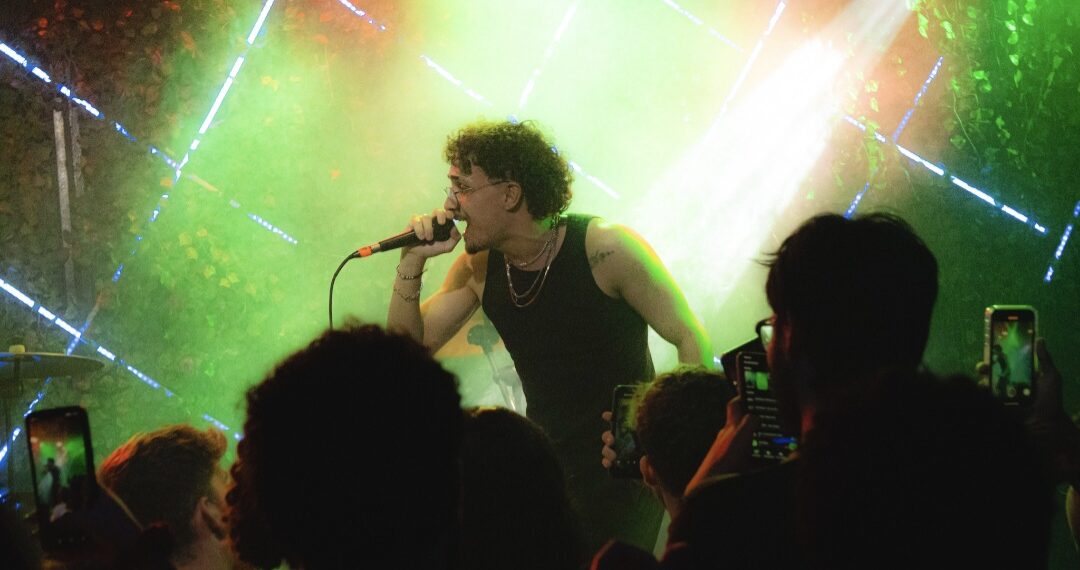 Alec’ se prepara para o lançamento de “Descanso” em 12/12, e anuncia show especial em São Paulo