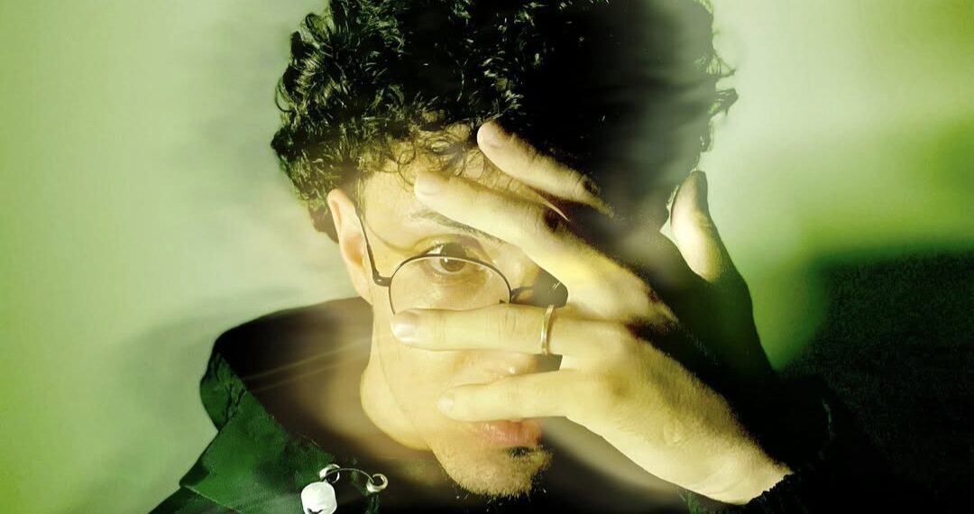 Alec’ lança ação promocional para fãs reagirem ao novo projeto