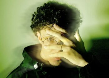 Alec’ lança ação promocional para fãs reagirem ao novo projeto