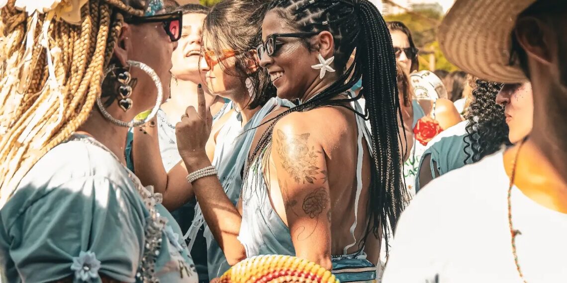 Bloco Os Capoeira apresenta “Deixe a Mata em Paz!” na Vila Madalena