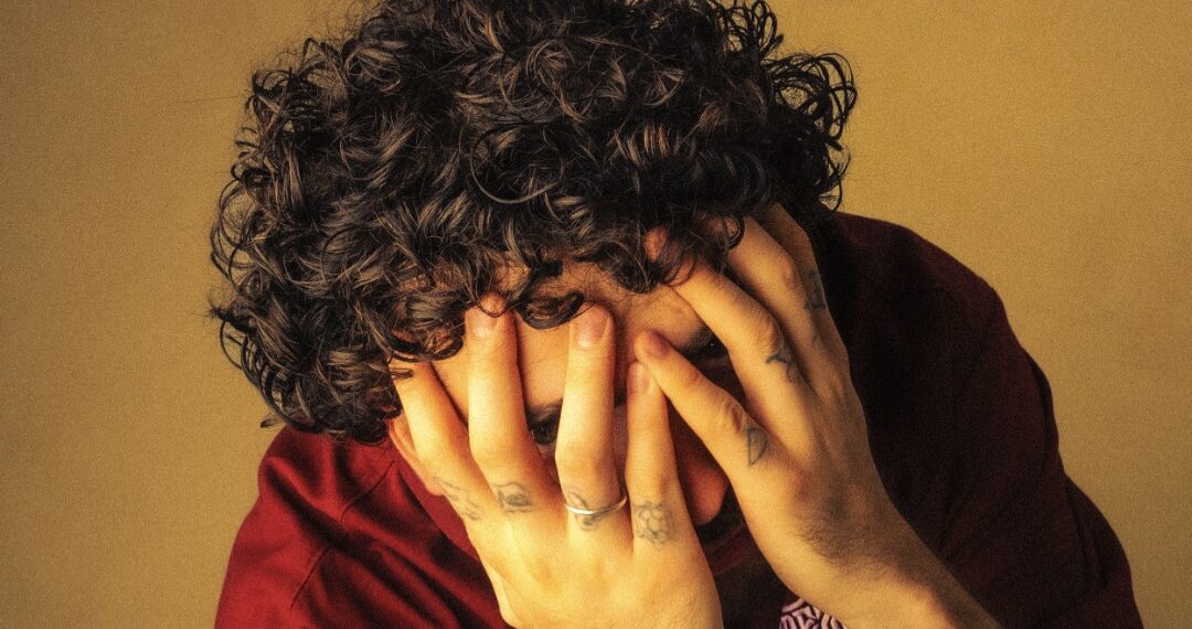 Brufan anuncia álbum “ENFRENTE” e lança o single promocional “o que faria” sobre propósito, fé e virada de mentalidade