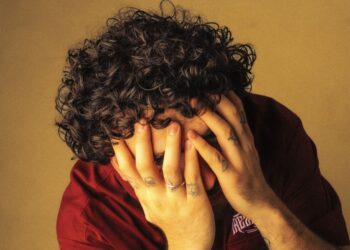 Brufan anuncia álbum “ENFRENTE” e lança o single promocional “o que faria” sobre propósito, fé e virada de mentalidade