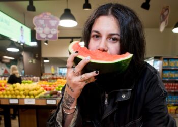 Referência na produção musical brasileira, LARINHX lança o EP “Vadias In Love”