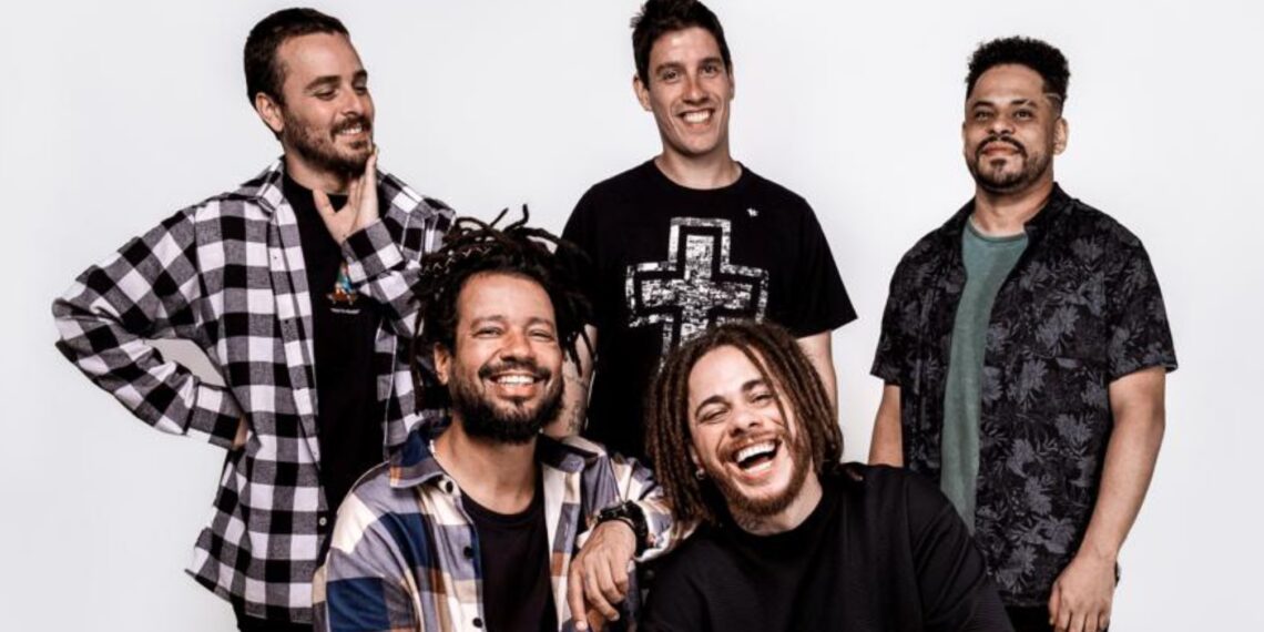 Onze:20 retorna aos palcos com nova fase e Joey Mattos nos vocais