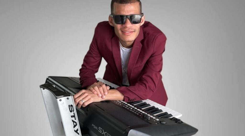 “Baile do VJ”: Eduardinho dos Teclados aposta na energia dos paredões para conquistar o público