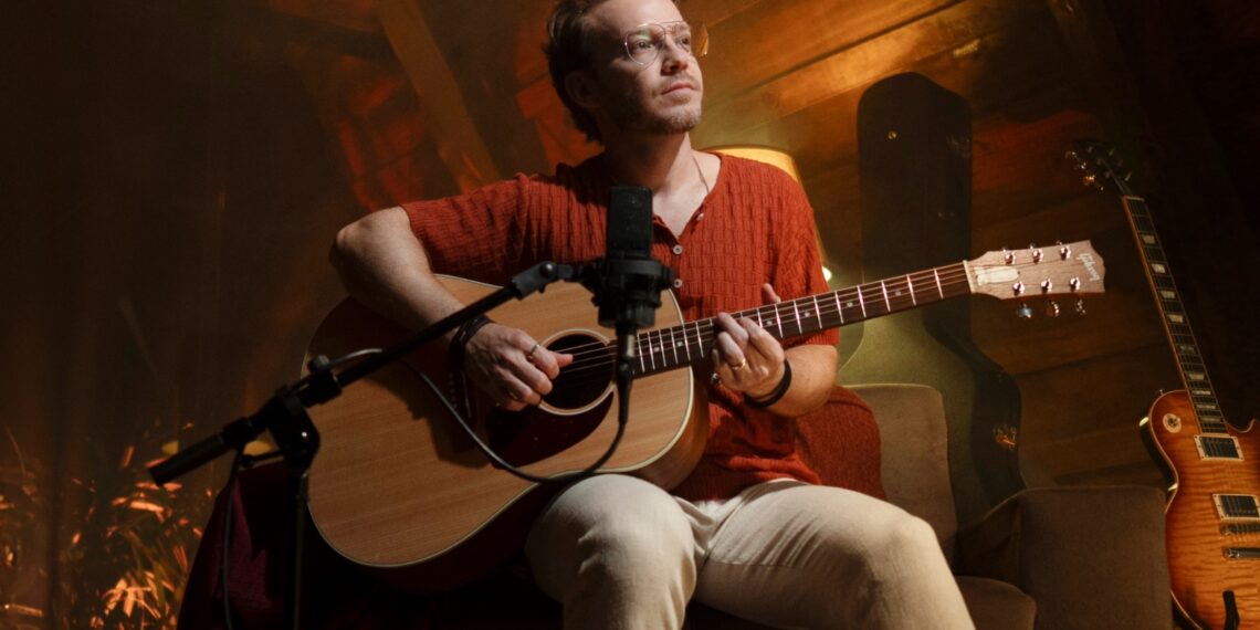 “Tempo Perdido”: Balara transforma hino da Legião Urbana em releitura acústica intimista