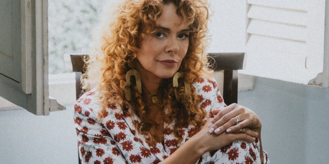 TAMY homenageia Roberto Carlos com versão de ‘Com Muito Amor e Carinho’