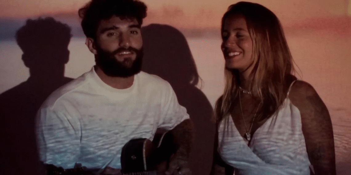 Duo Rosalu surpreende o público com o novo single autoral “Dia Amanheceu”