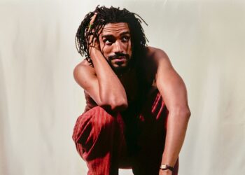 Após indicação ao Grammy Latino e reconhecimento no Prêmio da Música Brasileira, Pedro Emílio lança o álbum “Vende-se Lembrança”