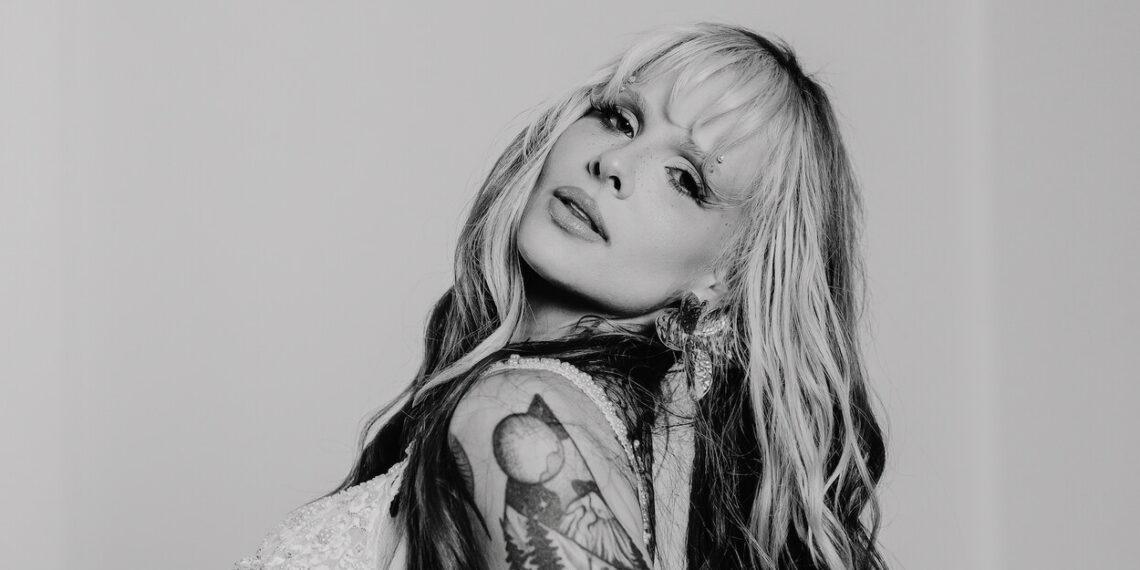Bárbara Grando faz de “SUPERSTAR” um convite para viver o sucesso antes da fama
