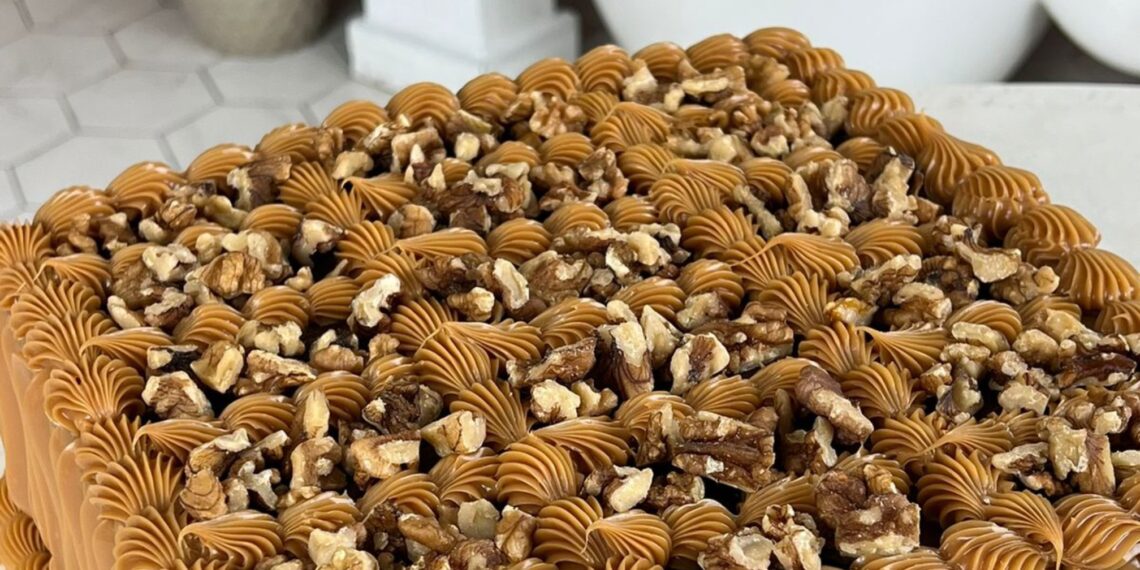 Viralização dos bolos quadrados inspira novo projeto de confeiteira do ABC