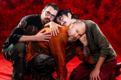 Os Amantes retornam após dois anos e lançam o inédito álbum “Amar, AMOR!”
